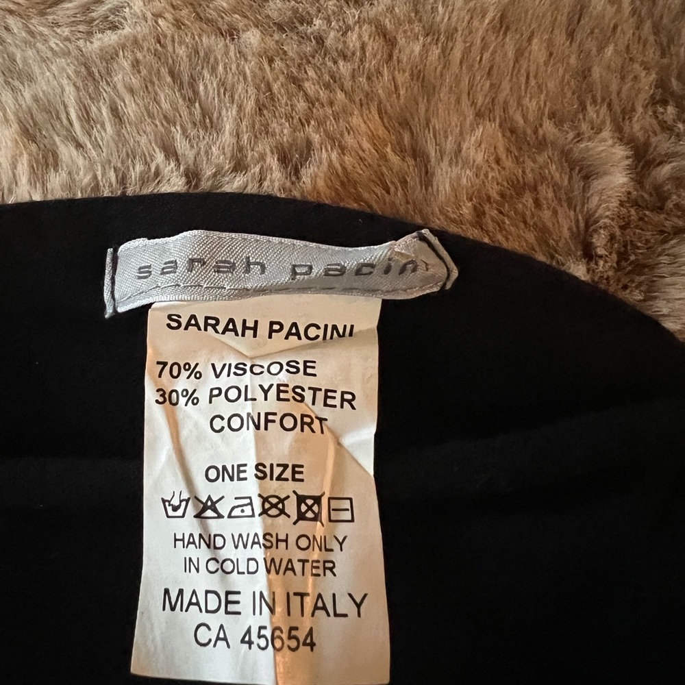 Sarah Pacini Black Garment - Picture 3 of 4